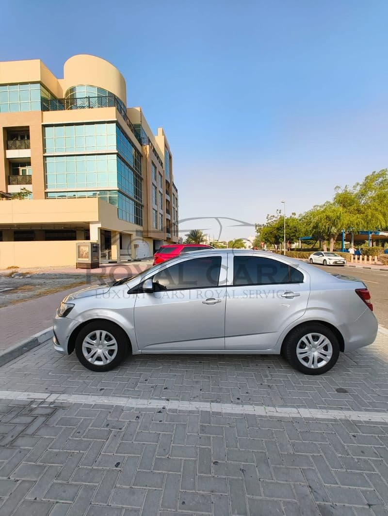 Aveo - side